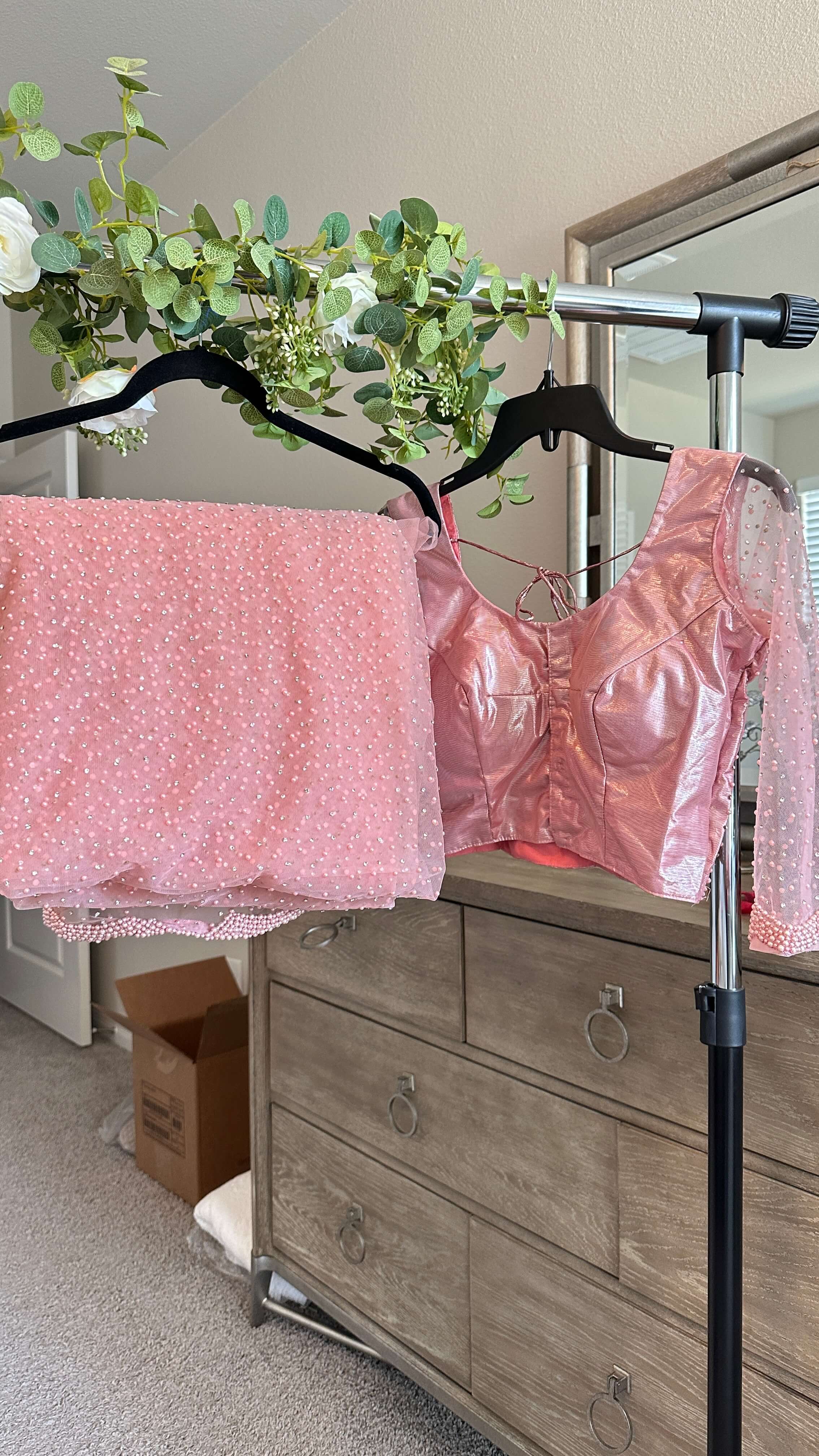 https://desithrift.com/storage/photos/10596/681c31512dc24.jpg