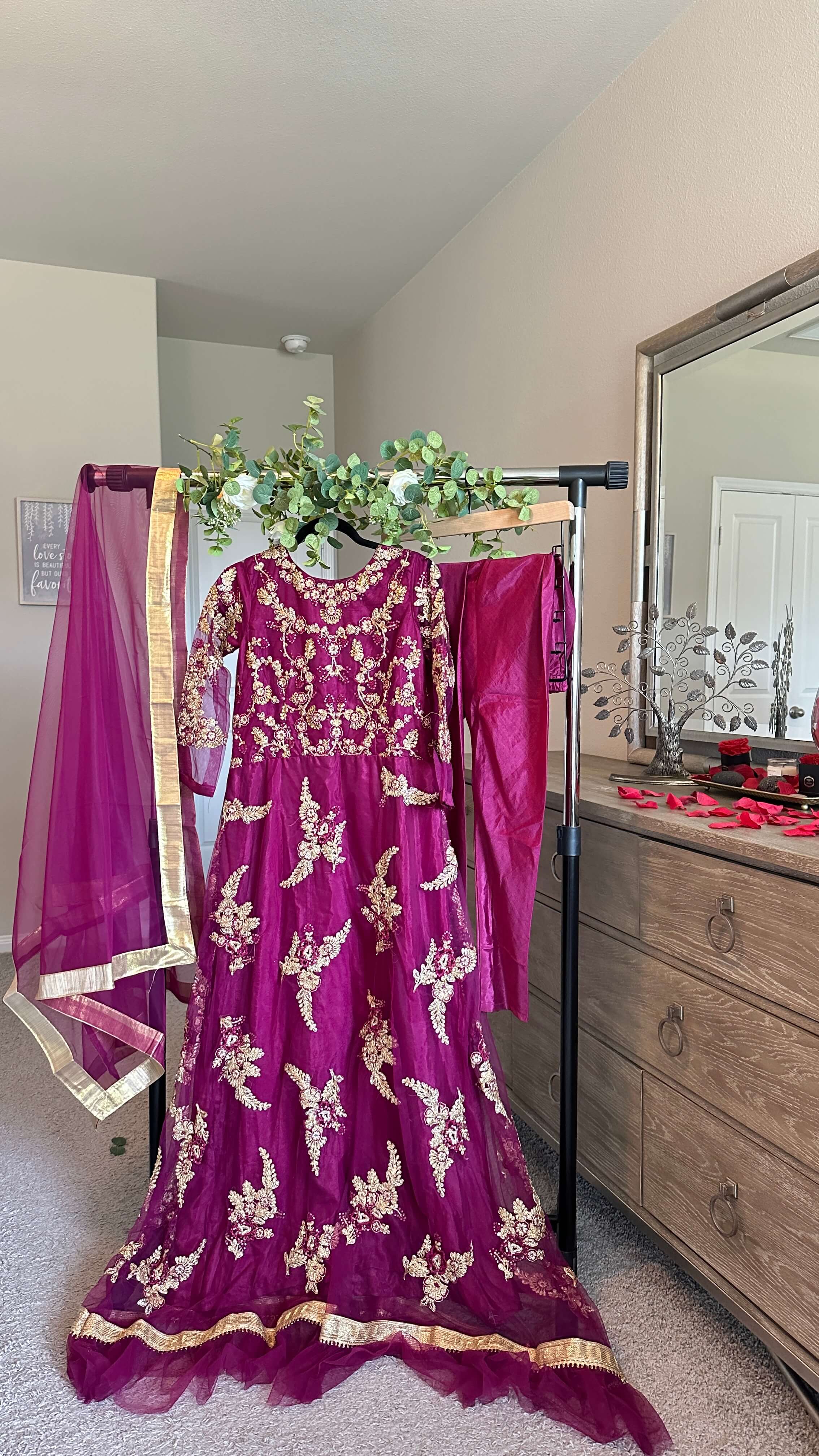 https://desithrift.com/storage/photos/10596/681c364e1b700.jpg