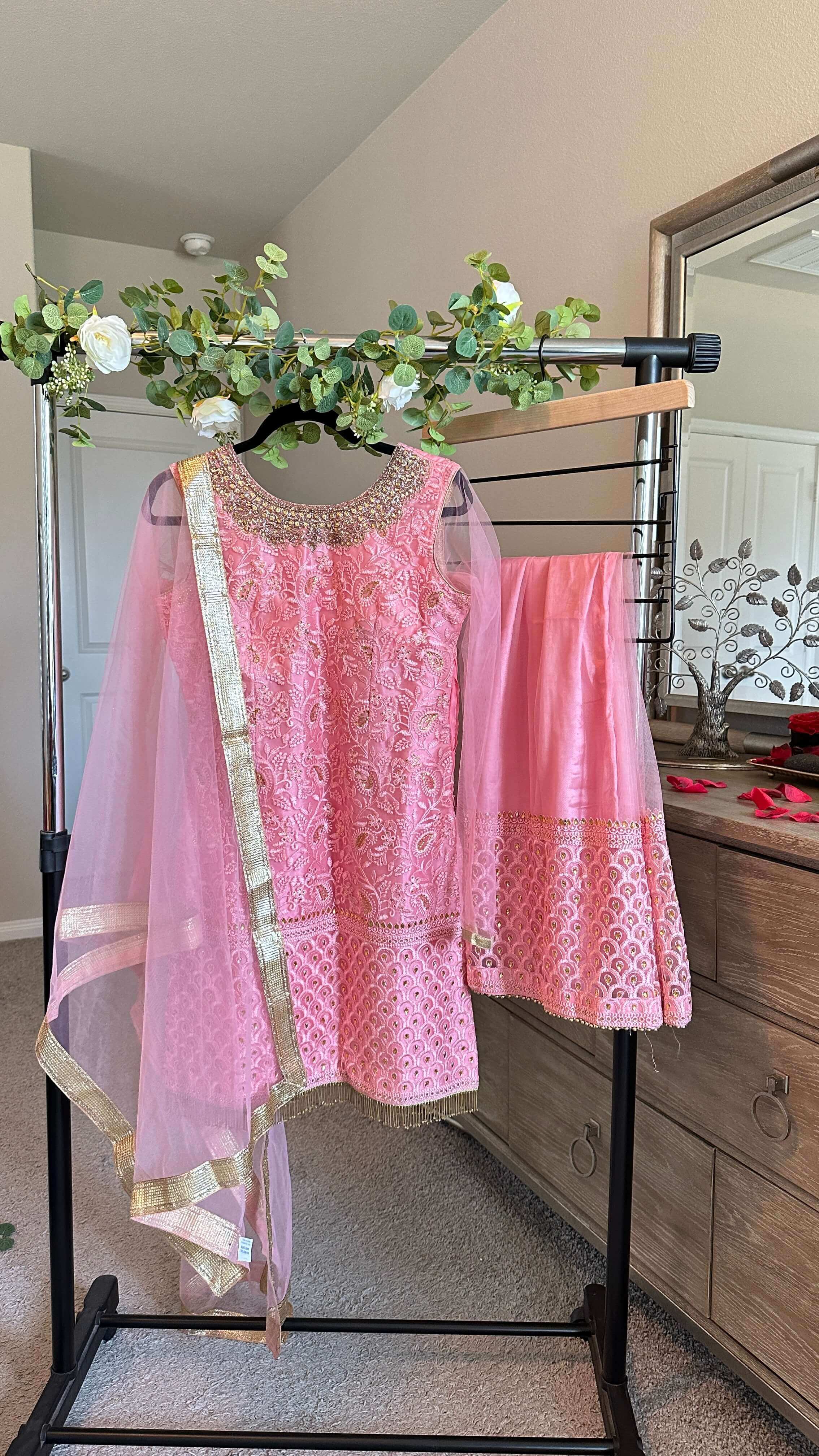 https://desithrift.com/storage/photos/10596/681c3b017f66f.jpg
